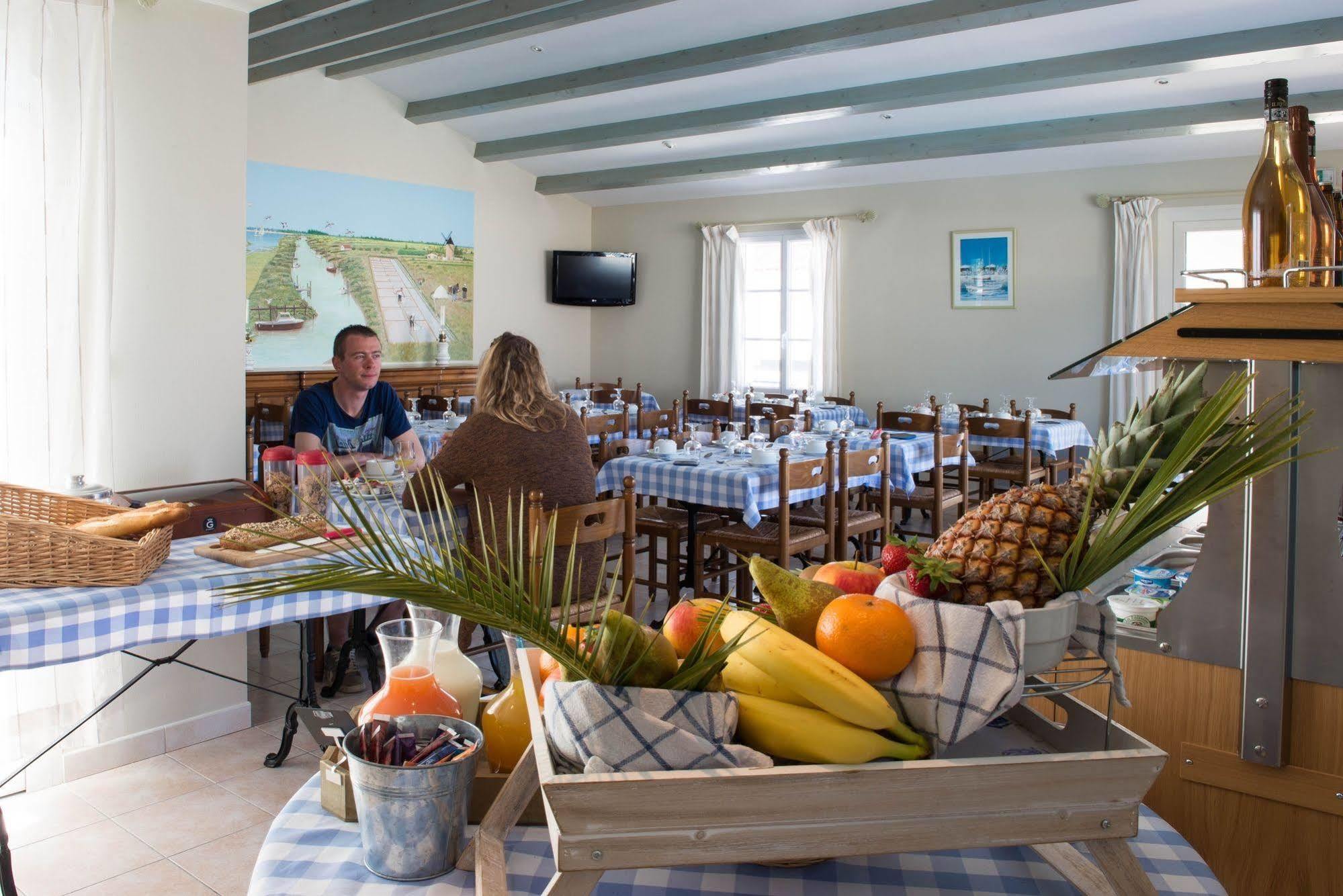 Hotel Jerodel Le Bois-Plage-en-Ré Esterno foto