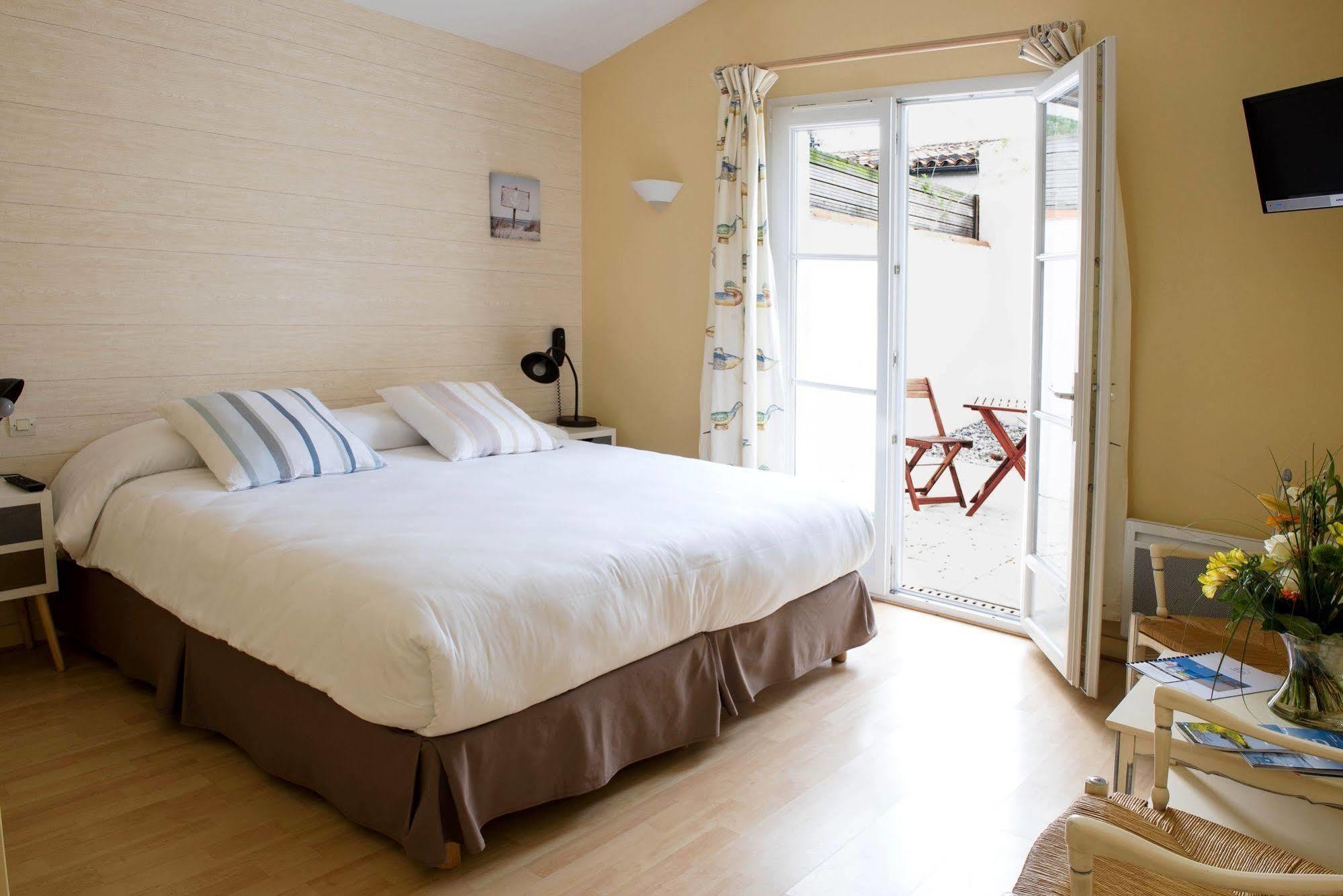 Hotel Jerodel Le Bois-Plage-en-Ré Esterno foto